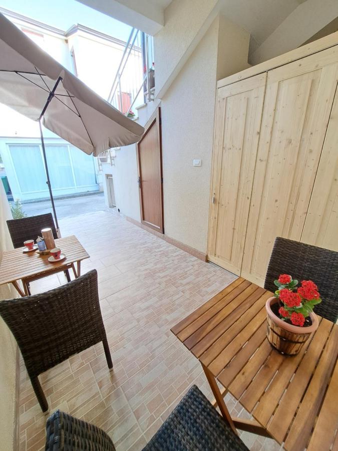 Meressa Nina&Leo Studio Apartments Novigrad Istria Exterior foto
